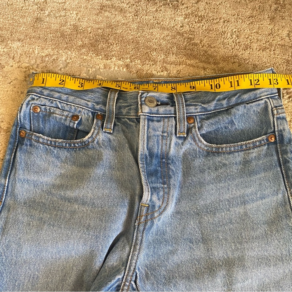 Levi’s Wedgie Button Fly Straight Leg Jeans High Waist 100% Cotton Medium Wash - Picture 9 of 13